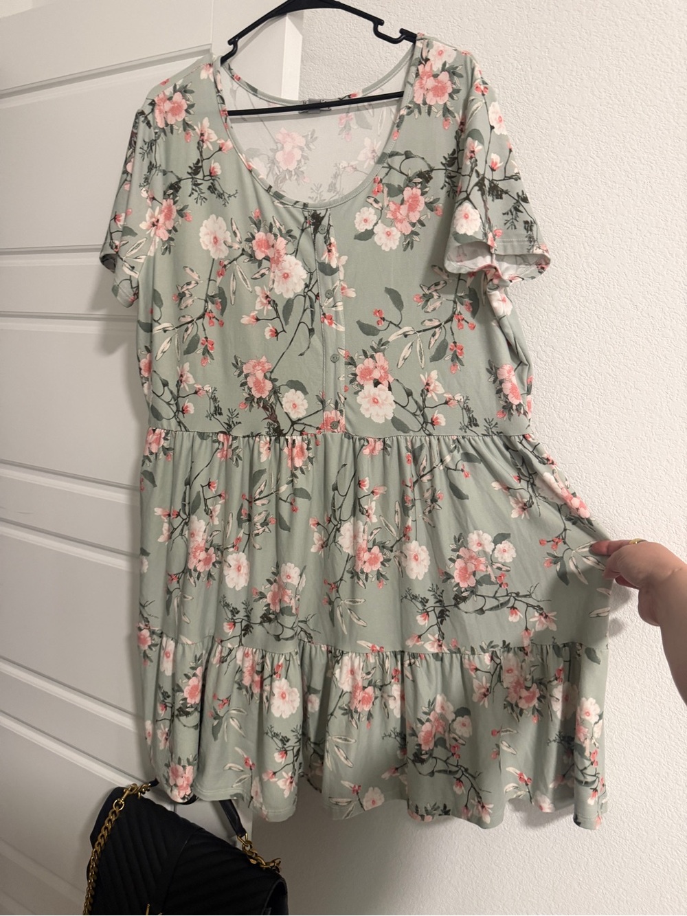 3x stretchy floral mini floral dress